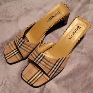 Burberry Open Toe Square Kitten Heels